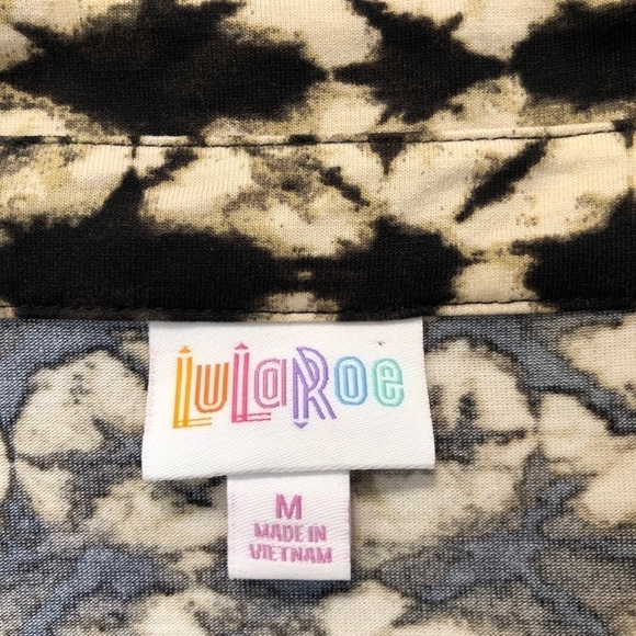 NEW - LULAROE Michael Button Down Black & Tan Floral Tropical Shirt- Size Medium - Picture 3 of 5